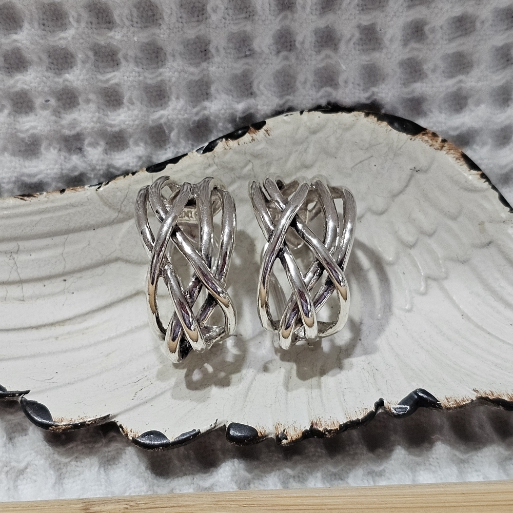Silpada Clip-on 925 Silver Intertwined Crossover Hoop Earrings Rare - Picture 5 of 13